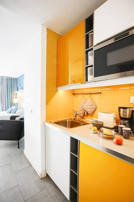 Roberta Apartment Playa De Las Americas Екстериор снимка